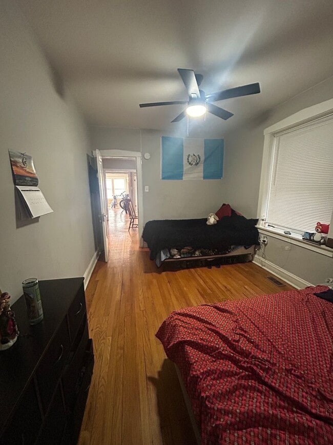 Building Photo - 4017 N Mozart St