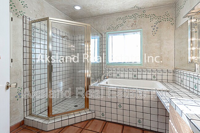Building Photo - 7937 Endow Rd S