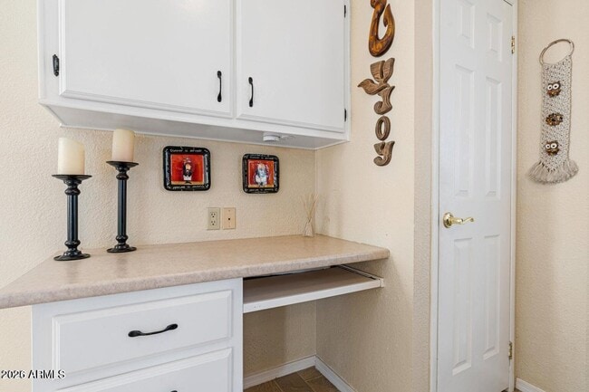 Building Photo - 6114 S Sawgrass Dr