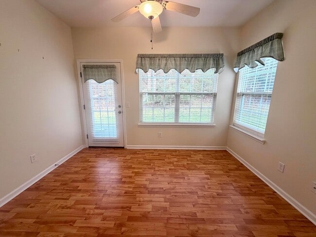 Building Photo - 5644 Mountain Oaks Ln