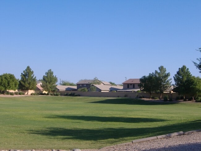Building Photo - Beautifully Upgraded 3 Bedroom, 2 Bath Hom...