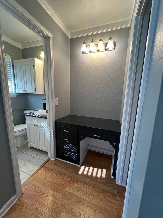 Building Photo - 3808 SE Camden Way