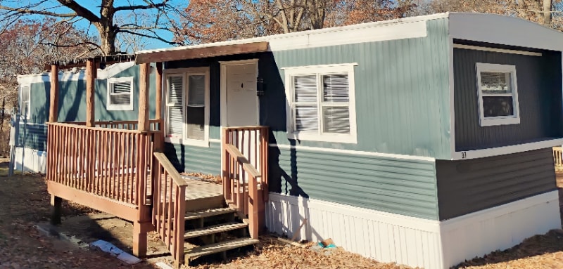 Building Photo - 1100 W Locust St