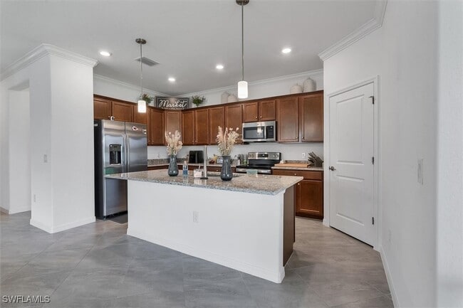 Building Photo - 14672 Cantabria Dr