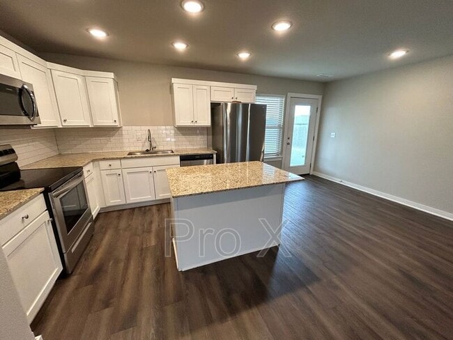 Building Photo - 419 N Mojave St