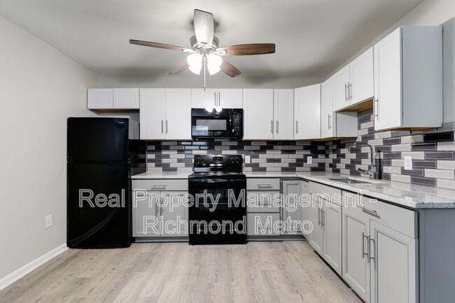 Building Photo - 37 Labrook Dr