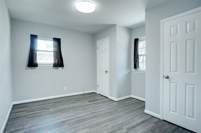 Building Photo - 1104 Shady Pine Ct