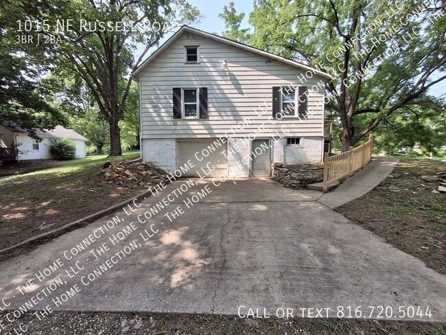 Building Photo - 1015 NE Russell Rd.