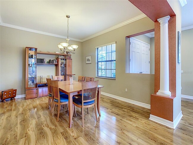Building Photo - 10767 Willow Ridge Loop