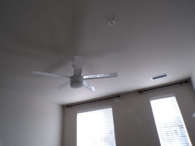 Building Photo - Littleton Village Location - 2 bedroom, 2 ...