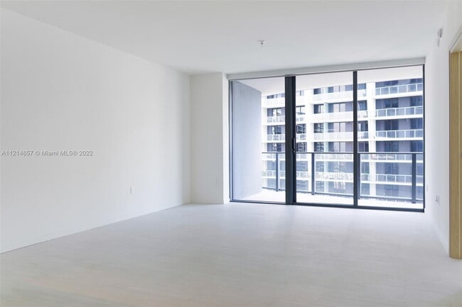 Building Photo - 1000 Brickell Plaza