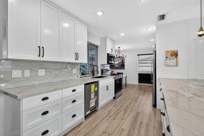 Building Photo - 1820 N 56th Ave