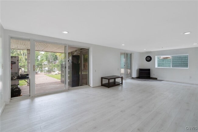 Building Photo - 3354 Hayes Rd