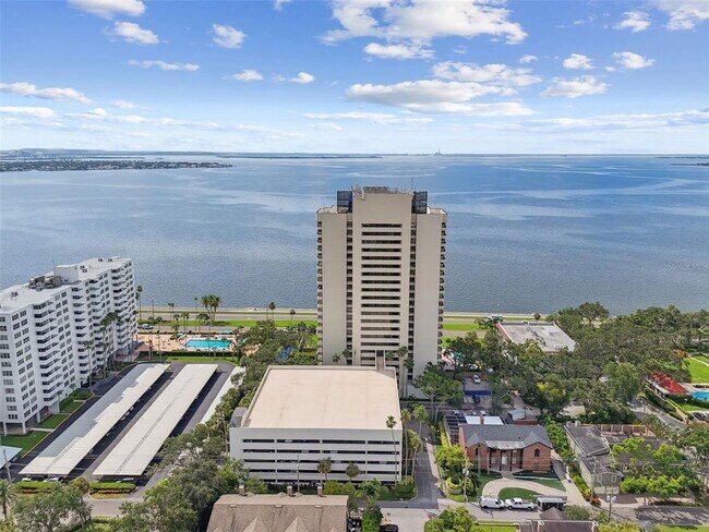 Building Photo - 2413 Bayshore Blvd