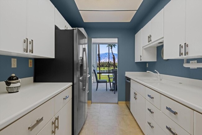 Building Photo - 910 Island Dr