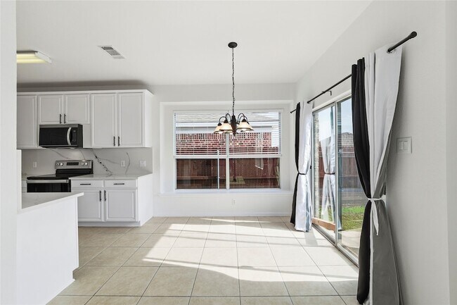 Building Photo - 412 Cypress Hill Dr