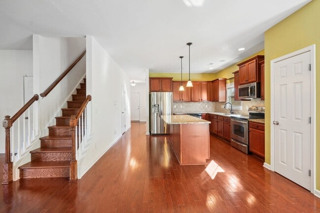 Building Photo - Welcome to this charming 4-bedroom, 2.5-bathroom home located in Durham, NC.!