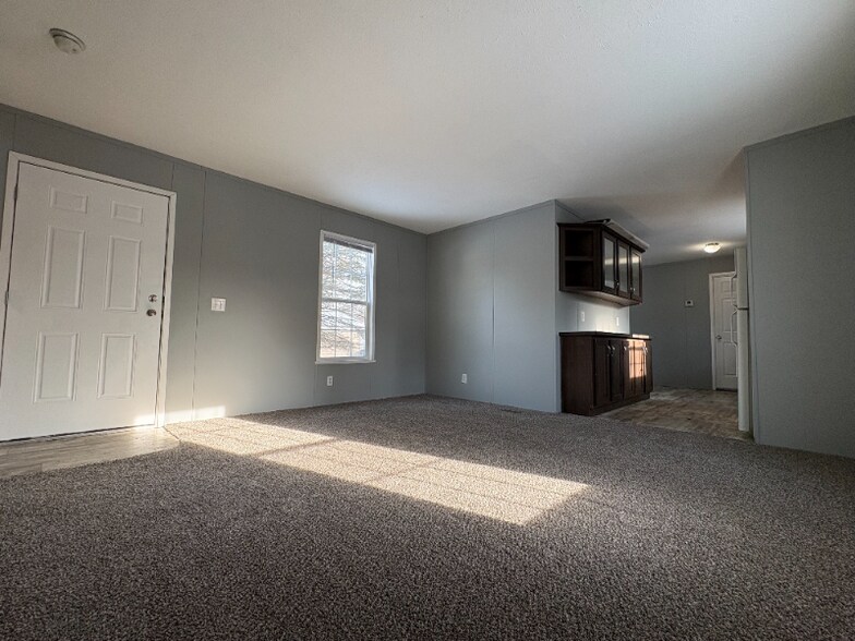 Building Photo - 140 Humphrey Dr