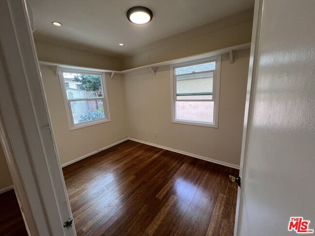 Building Photo - 2019 Cypress Ave.