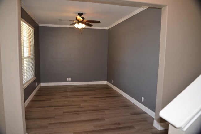 Building Photo - 11715 Oakwood Rdg