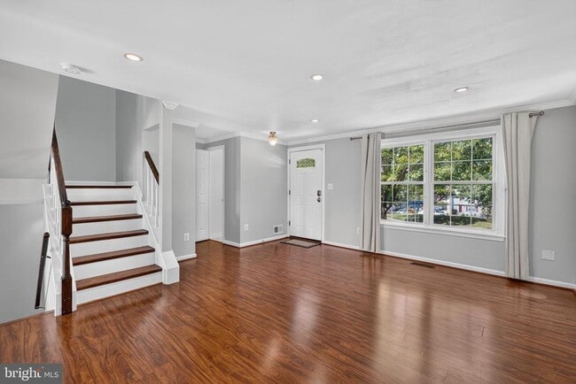 Building Photo - 6453 Linleigh Way