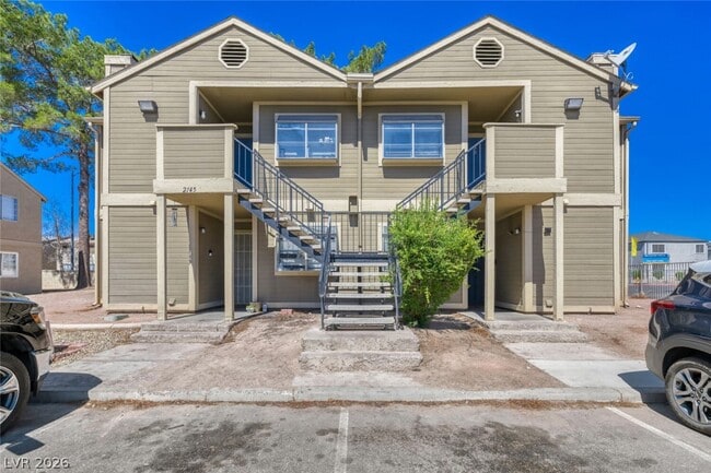 Building Photo - 2745 Jennydiane Dr