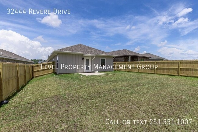 Building Photo - 32444 Revere Dr