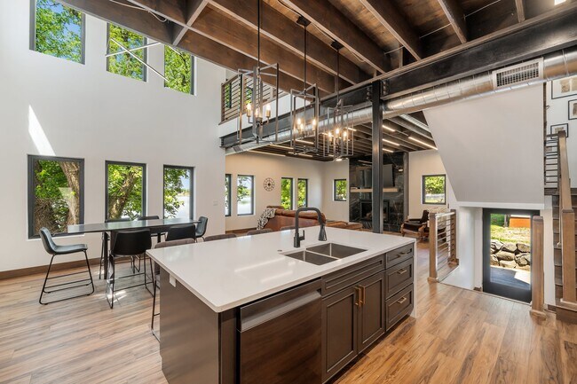 main level oversized kitchen - 26539 E Shore Pl