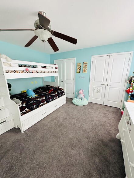 Building Photo - 226 Willow Point Cir