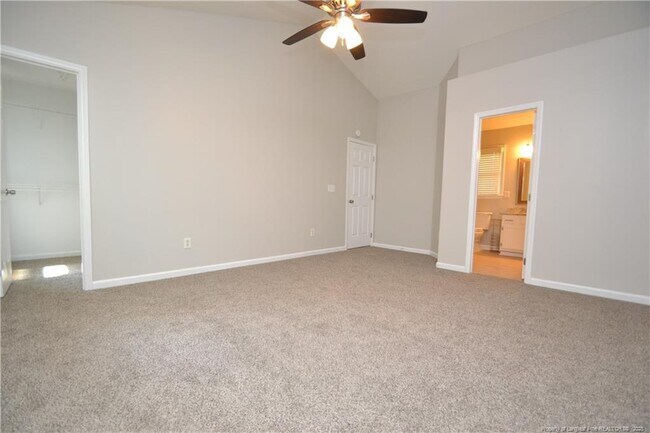 Building Photo - 712 Penncross Dr