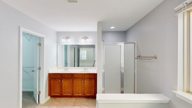Building Photo - 16126 Long Talon Way
