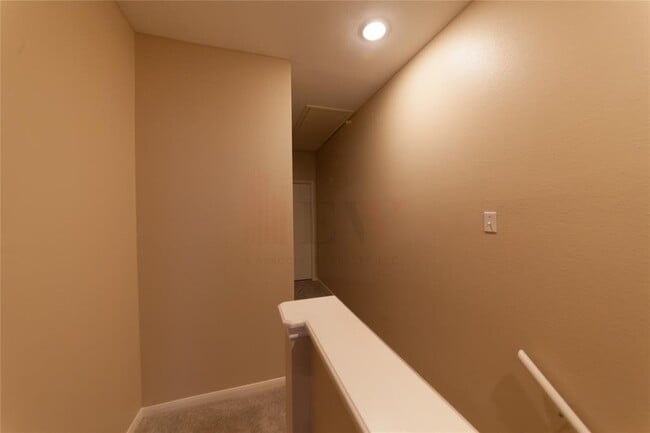 Building Photo - 3780 Tanglewilde St