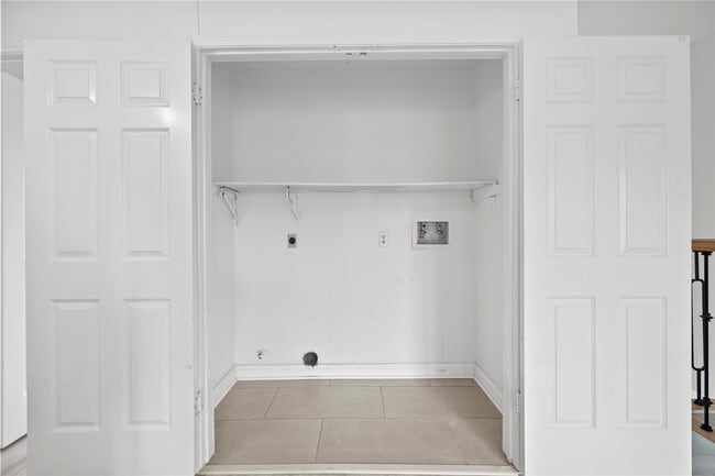 Building Photo - 3122 Lazy Brook Dr