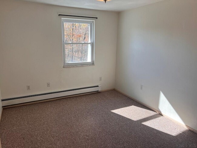 Building Photo - 120-122 Berkey Dr