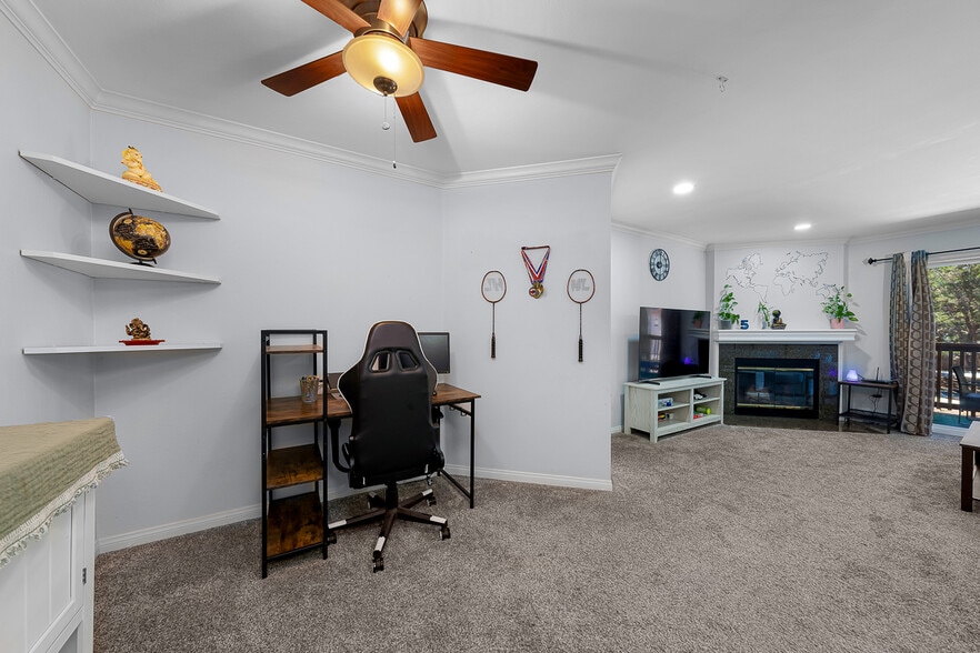 Building Photo - 12015 Alta Carmel Ct