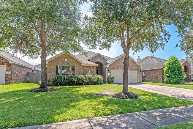 Building Photo - 119 Emerald Loch Ln