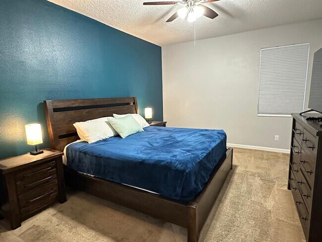 Building Photo - 3222 Stratton Cir