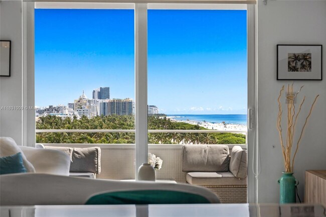 Building Photo - 465 Ocean Dr