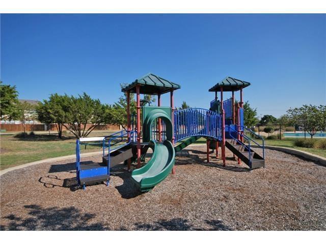 Building Photo - 2411 Stagecoach Bend