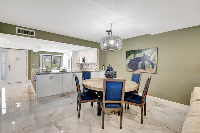 Building Photo - 15878 Loch Maree Ln