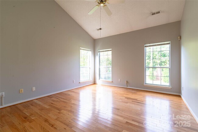 Building Photo - 6138 Garamond Ct