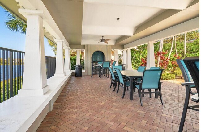Building Photo - 850 Millbrae Ct