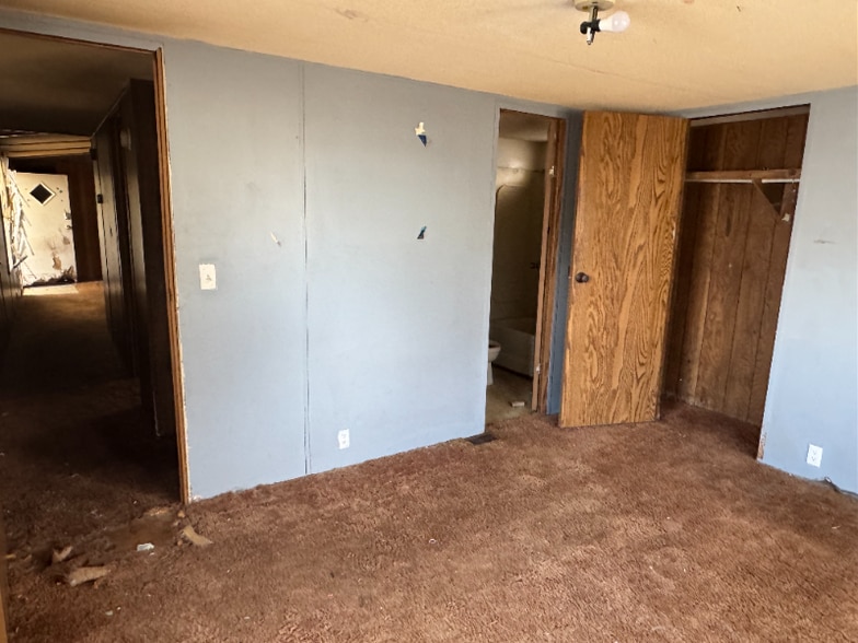 Building Photo - 5501 9th St