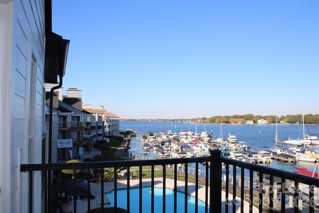 Building Photo - 18749 Vineyard Point Ln