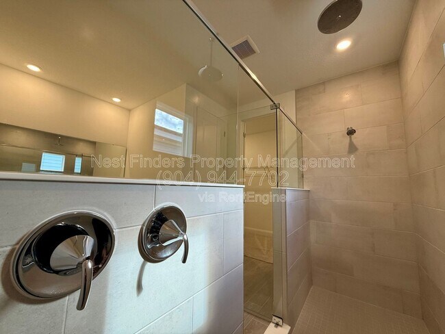 Building Photo - 407 Murphys Dr