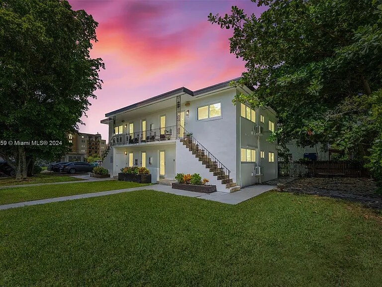 Building Photo - 1620 SW 40th Ave