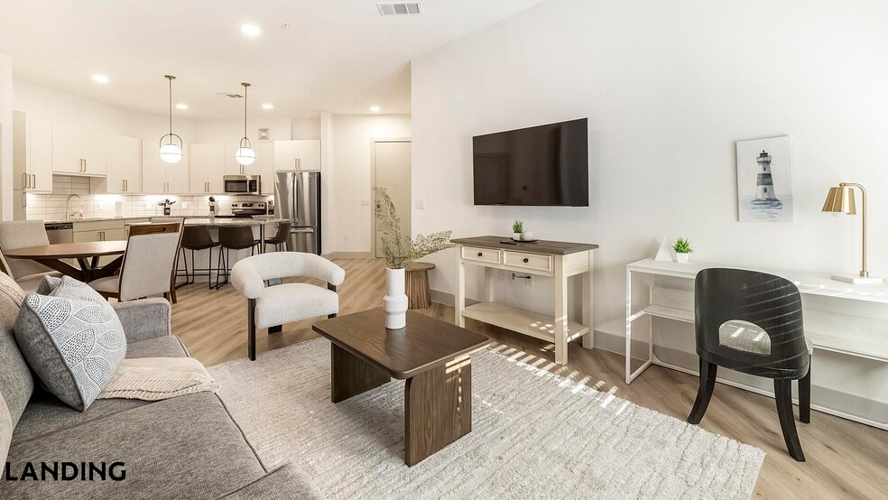 Building Photo - 13701 Montfort Dr