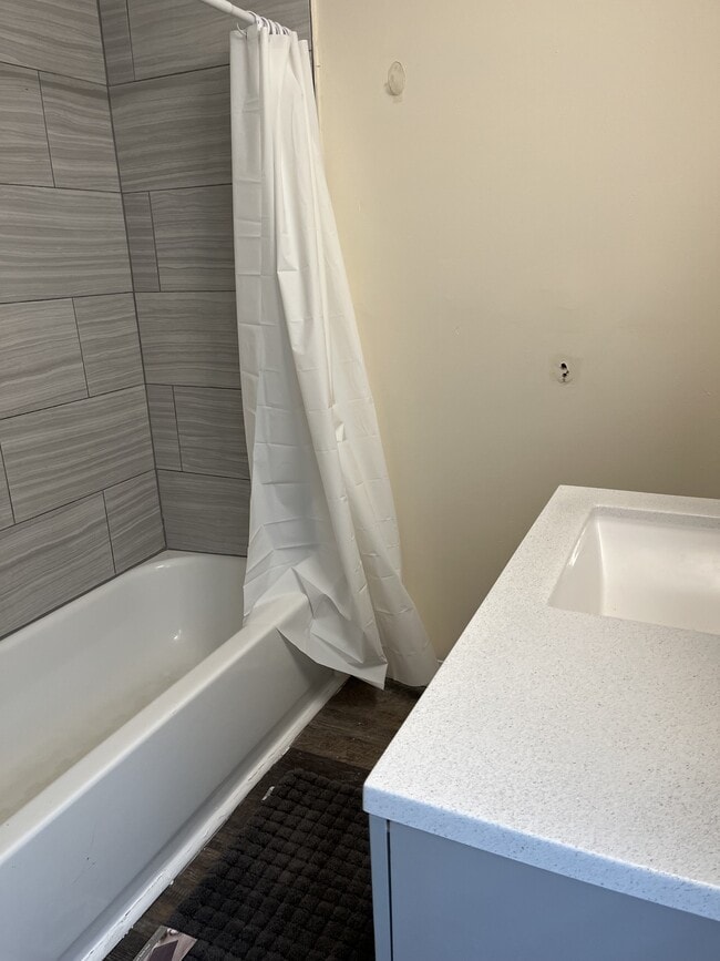 Building Photo - 701 Whittaker Ave