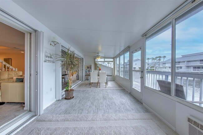 Building Photo - 4949 N Hwy A1A