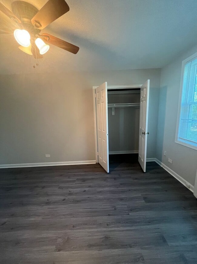 Building Photo - 212 N George Mason Dr